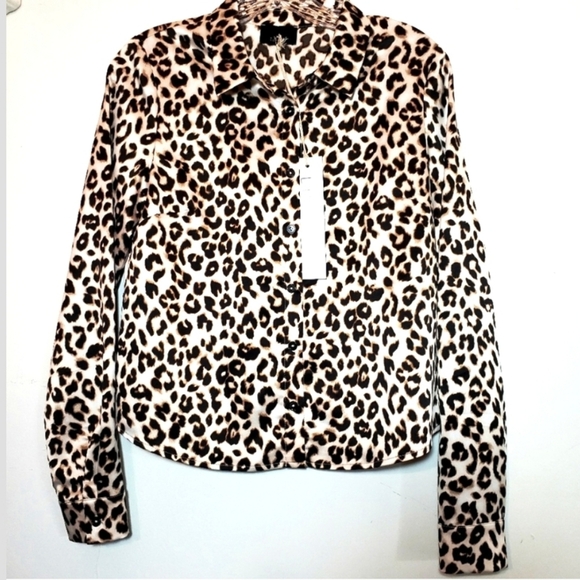 Lumiere Tops - NWT Lumiere Leopard Animal Print Button Long  Blouse Size Small